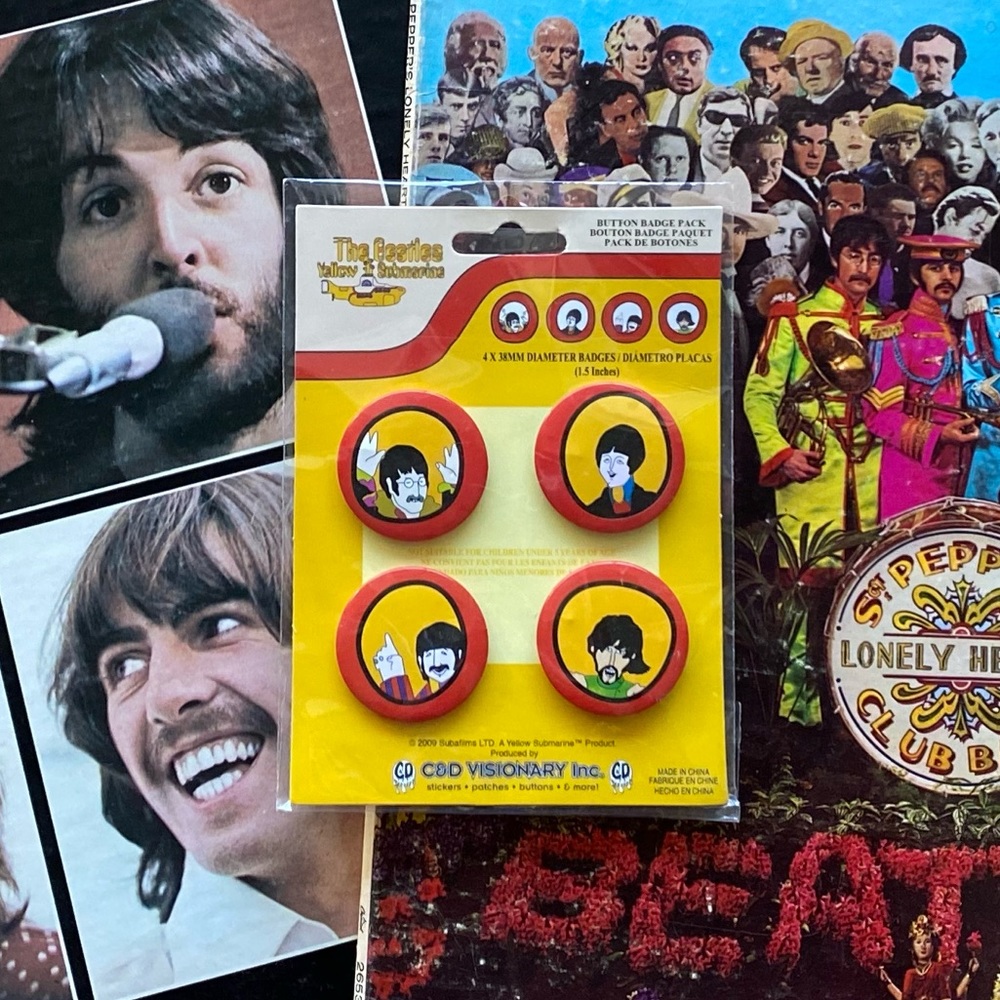 The Beatles pin set